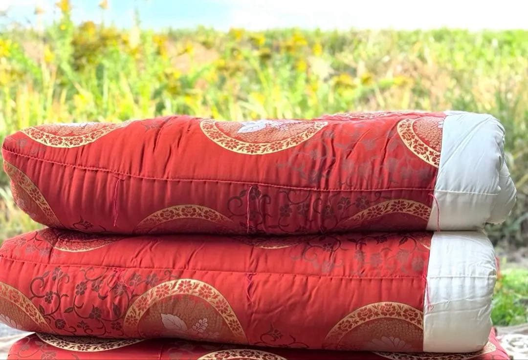 2114様感謝‼️布団恋しい寒の入FUTON蔵出掛布団赤❌赤2枚メイドインジャパン