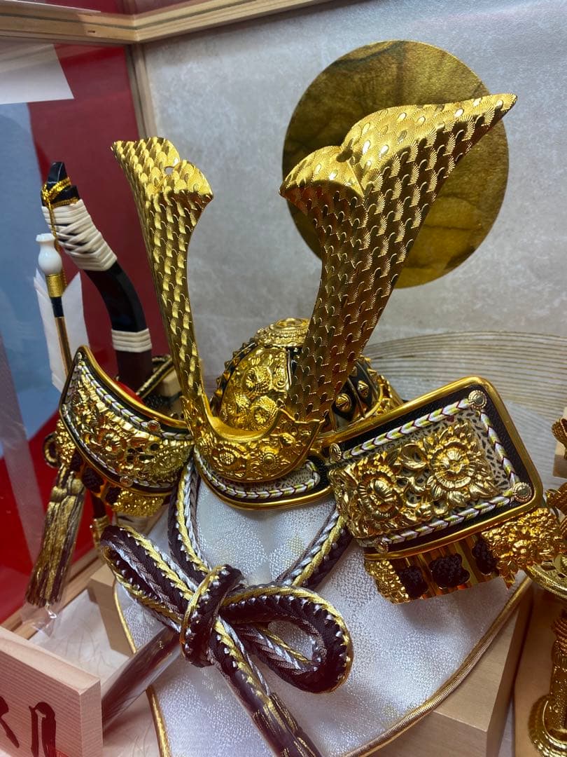 東京久月　五月人形　兜飾り　白木ガラスケース入