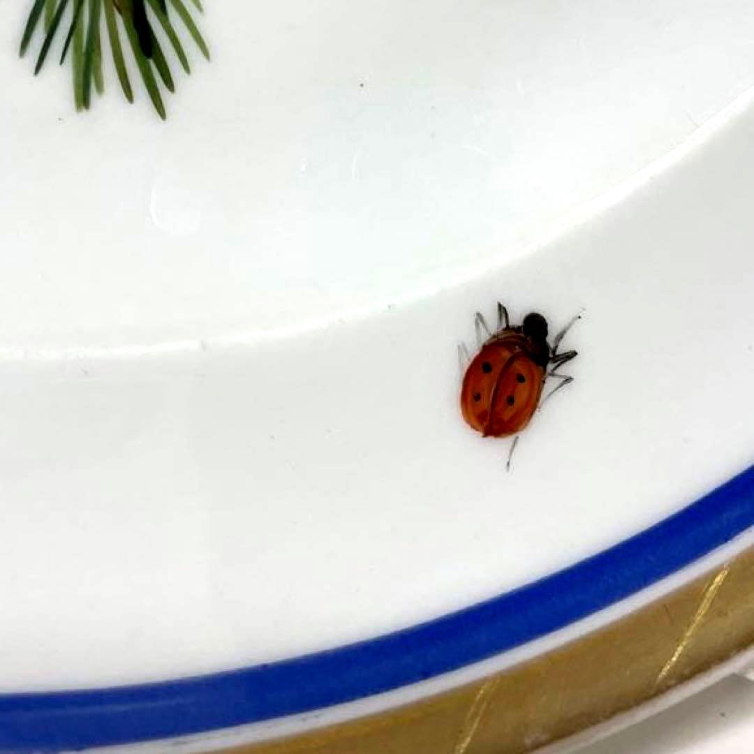 ＊写実画・松に止まる雀＊２５cm・金縁・Meissen・