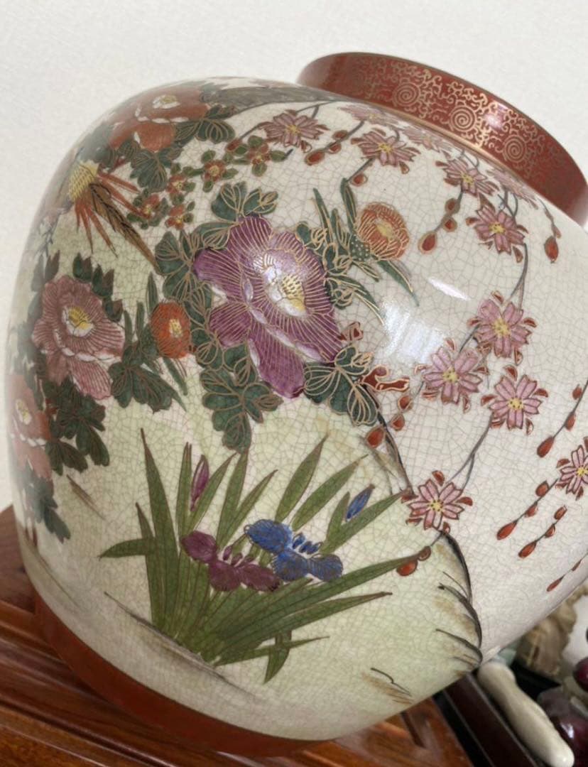薩摩焼　花鳥図　金彩絵　豪華　壺　飾り物　蓋付　高さ42cm 年代物