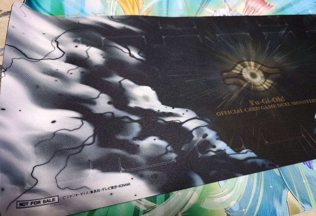遊戯王 YCSJ大阪 2022 上位賞 （箔無し） プレイマット - メルカリ