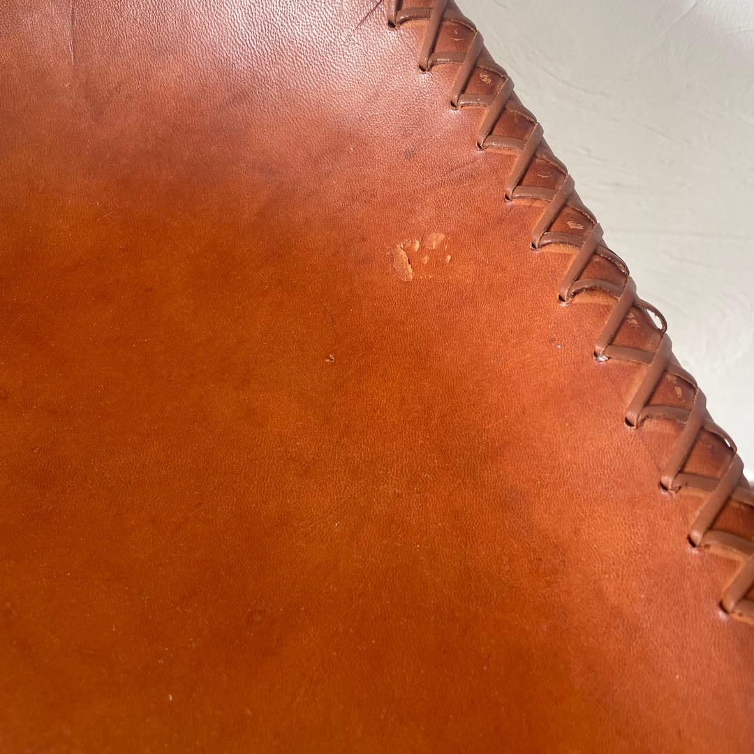 編み込みブラウンレザー トライアングルシェイプ椅子