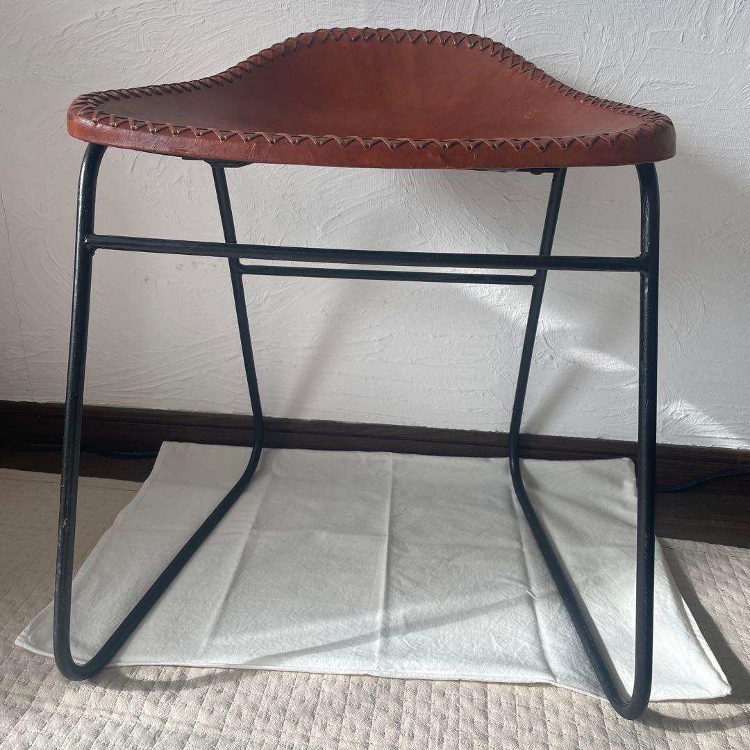 編み込みブラウンレザー トライアングルシェイプ椅子