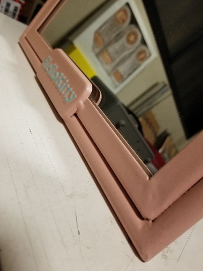 希少　HELLO KITTY　キティ　サンリオ　オフィシャル　スタンド　ミラー