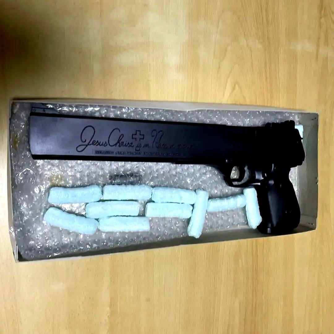 未組立.ディスプレイモデル】アーカードの銃「ジャッカル」対化物戦闘