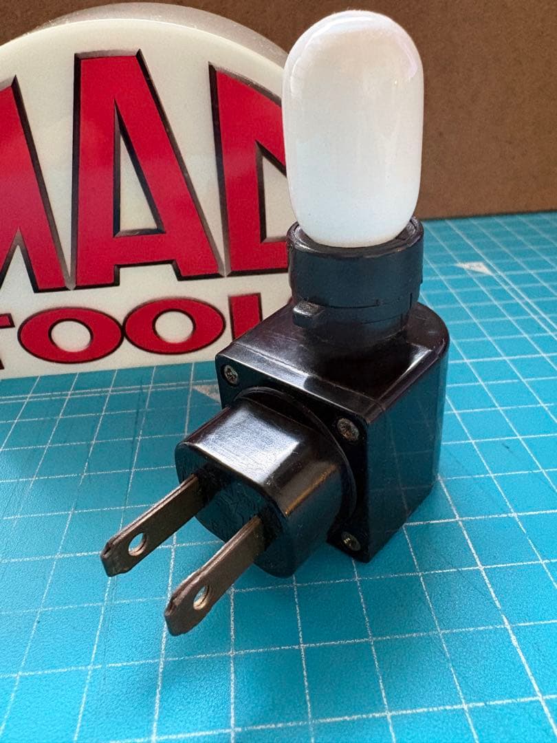 希少 MAC TOOLS ドームロゴ型ナイトライト