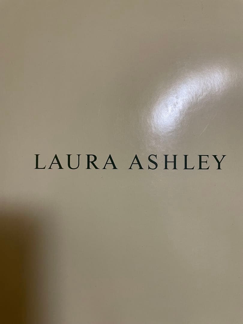 LAURA ASHLEY 掛け布団カバー フリル付き　ダブルサイズ