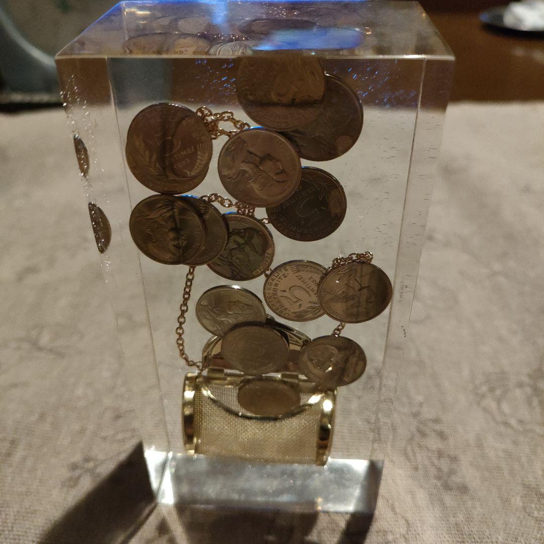 フランスフランコイン金色メッシュコインホルダーとコインセットの置物