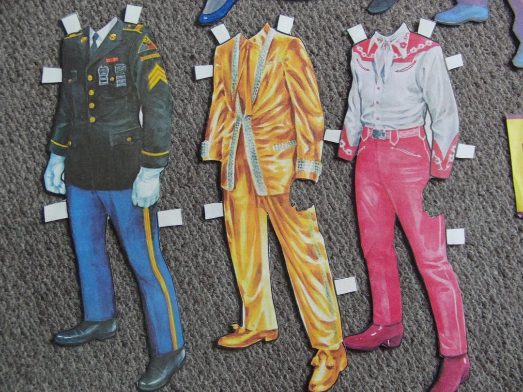 ★超希少 エルビス・プレスリー 切り抜き 着せ替え 紙製2パターン