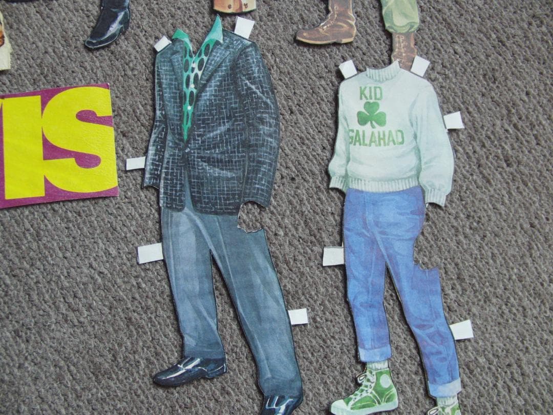 ★超希少 エルビス・プレスリー 切り抜き 着せ替え 紙製2パターン