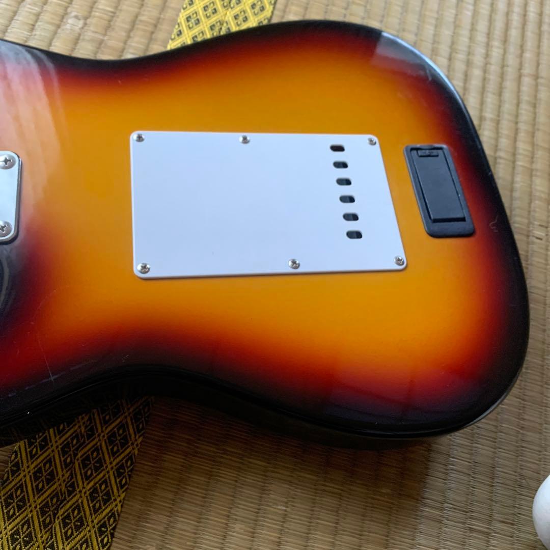 Fender ストラトキャスター　Champ アンプ内蔵　ギター サンバースト