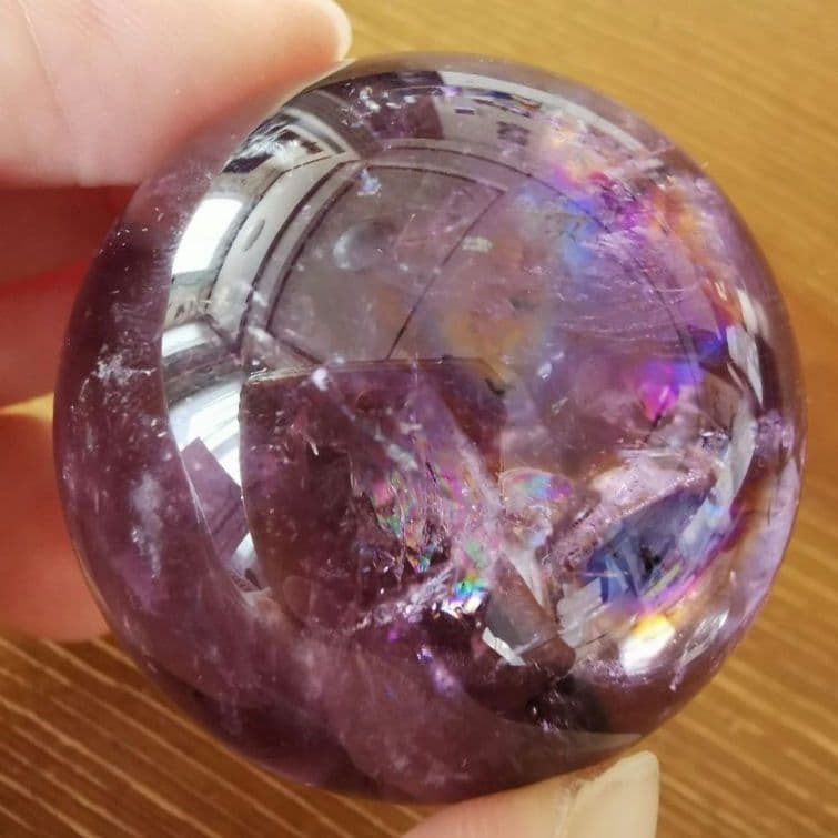 虹入り 台座付き 高品質 ウルグアイ産 アメジスト 丸玉
