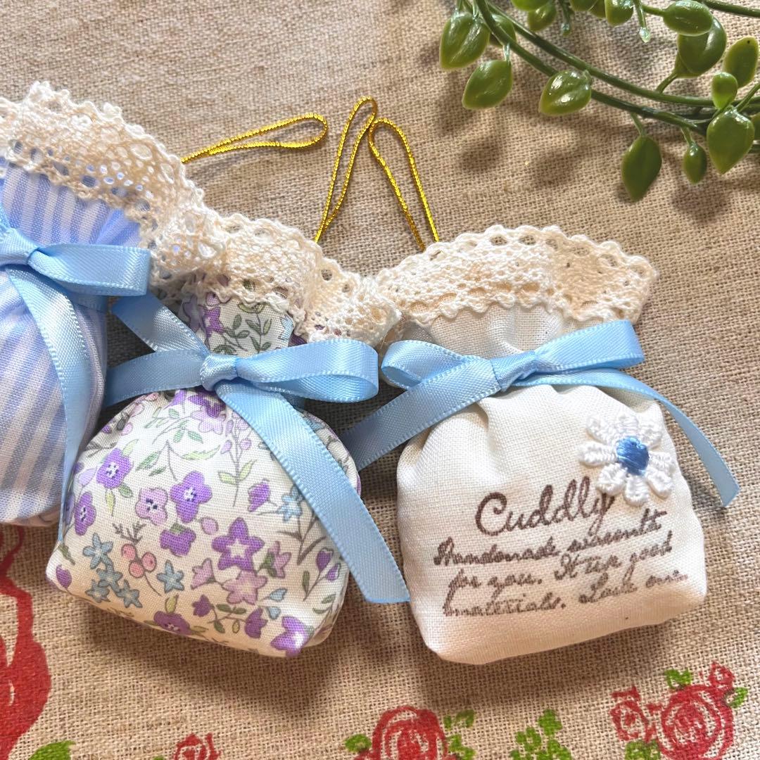 No.2302-17 ミニストラップサシェ（香り袋）3個組 ストライプ 花柄 C