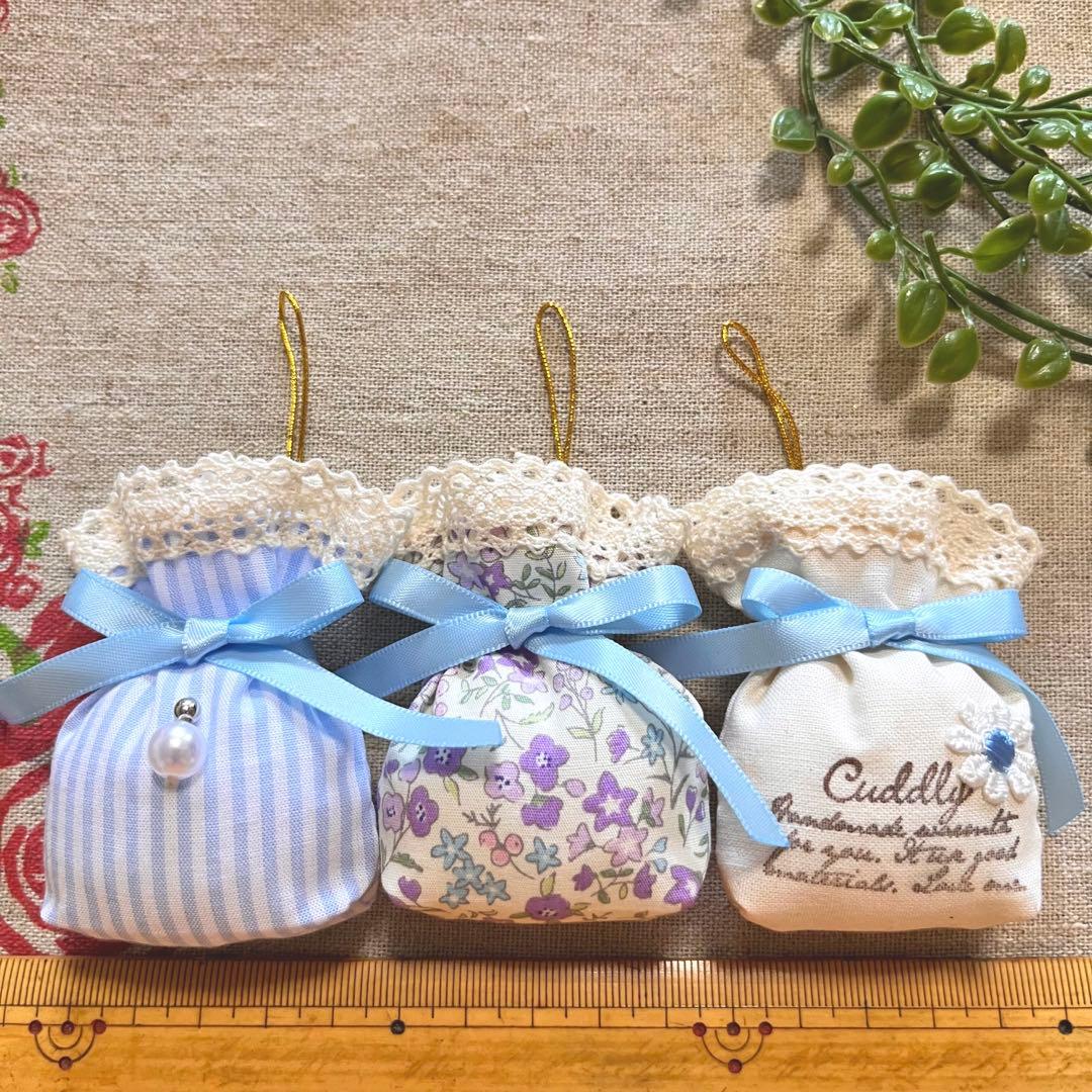 No.2302-17 ミニストラップサシェ（香り袋）3個組 ストライプ 花柄 C