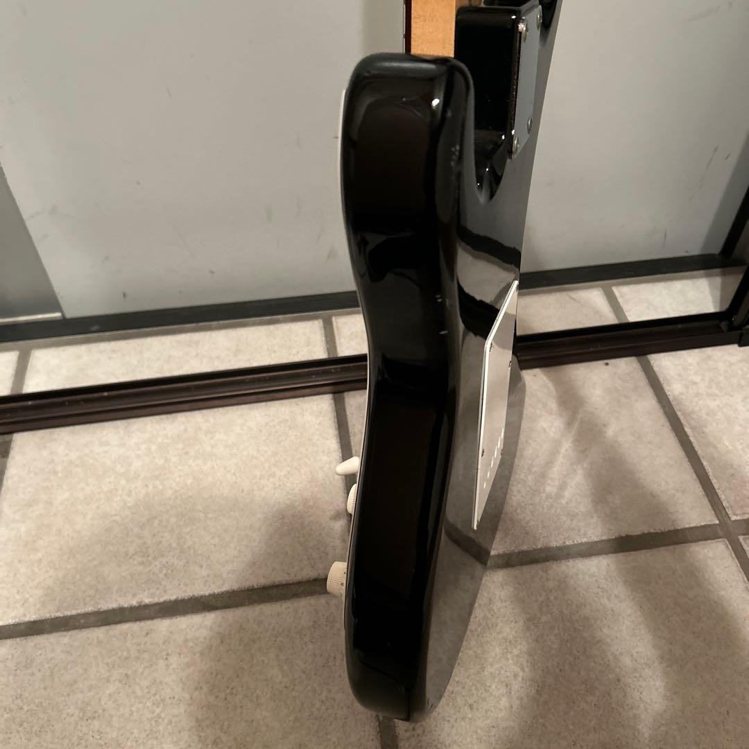 フェンダーストラスキャスター