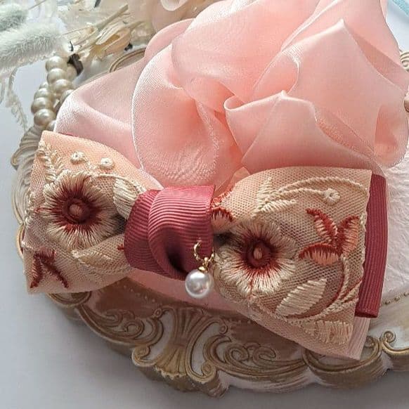 紅茶様お取引中⭐3212⭐❣️大人可愛い華やかアクセ❣️オリジナル✴インド刺繍