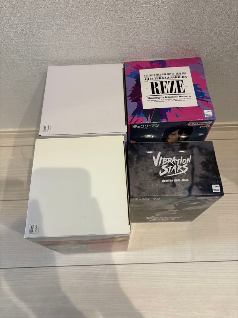 チェンソーマン　フィギュア　レゼ、デンジ