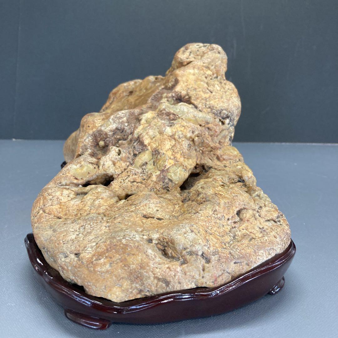 神居古潭石【台座・箱付き】