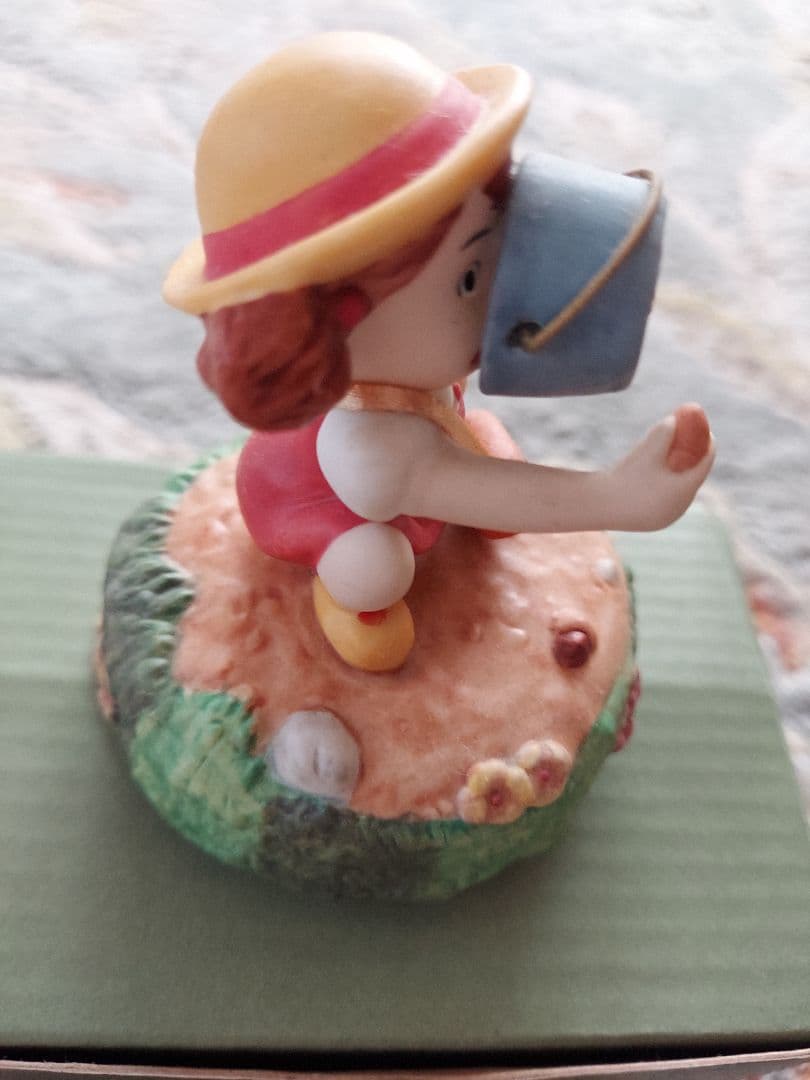 ◯となりのトトロ　めいちゃんオルゴール