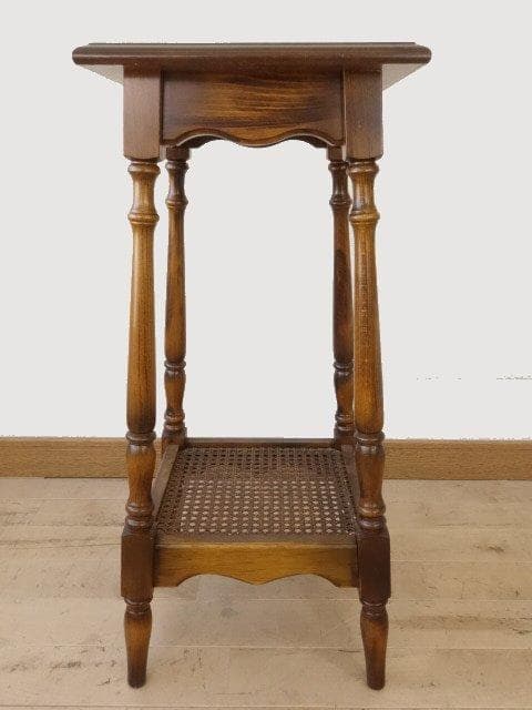 カリモク　コロニアル　花台　サイドテーブル　USED　再塗装済