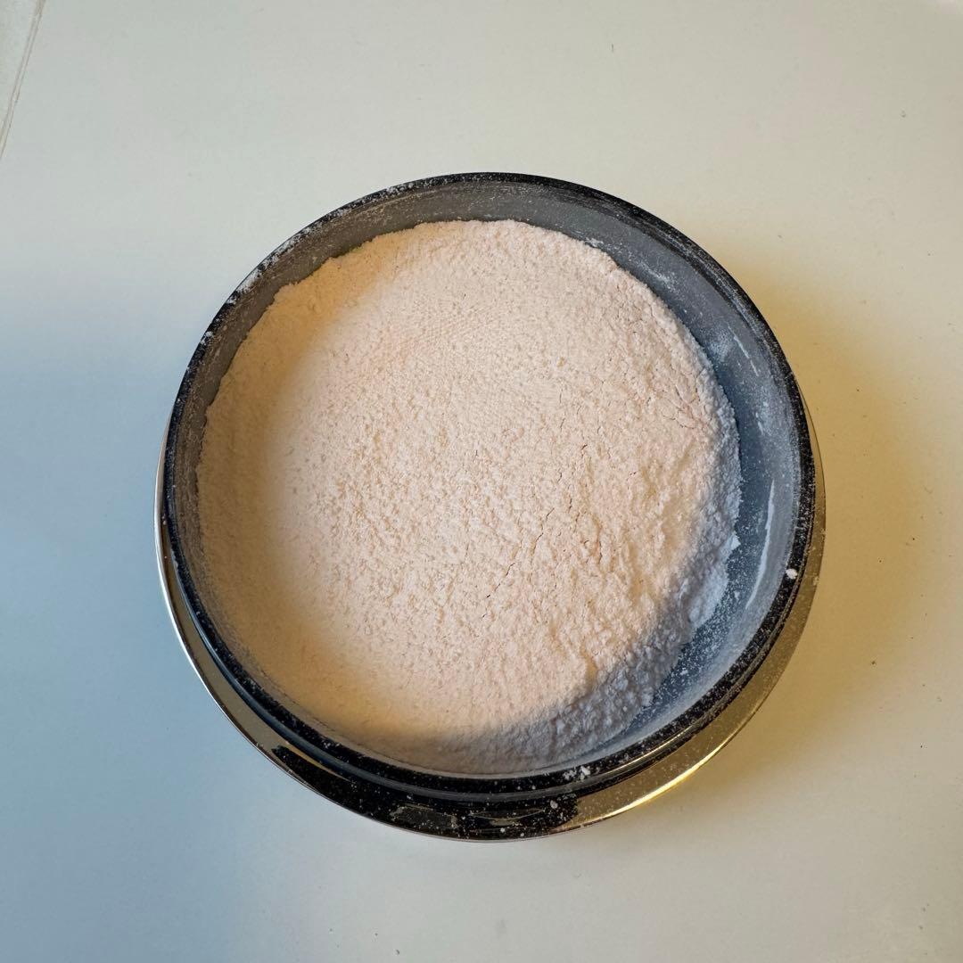 クレドポーボーテ　プードルトランスパラント 1 ライト　フェイスパウダー