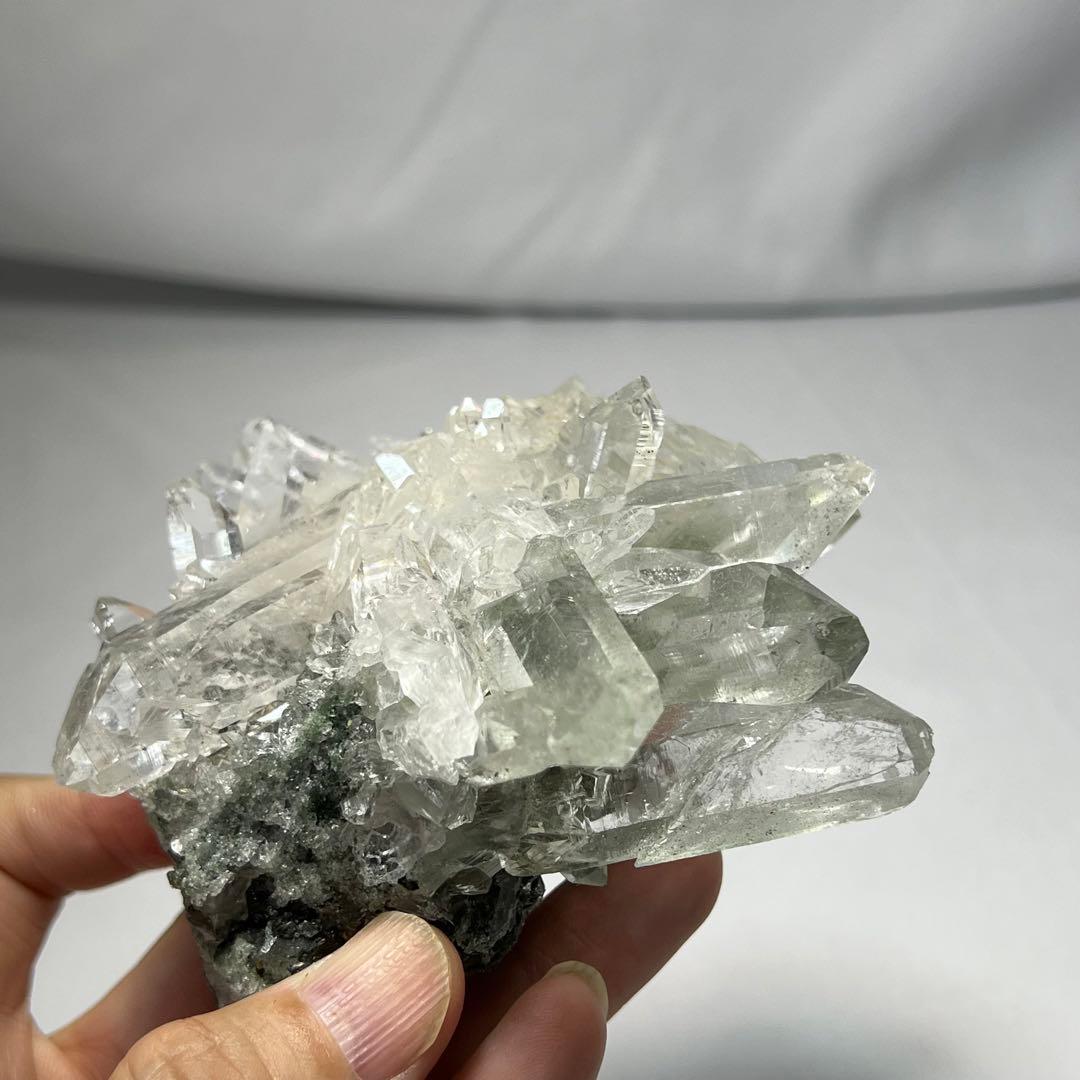 希少　マニハール　カテドラル入りクローライトクラスター　　ヒマラヤ水晶