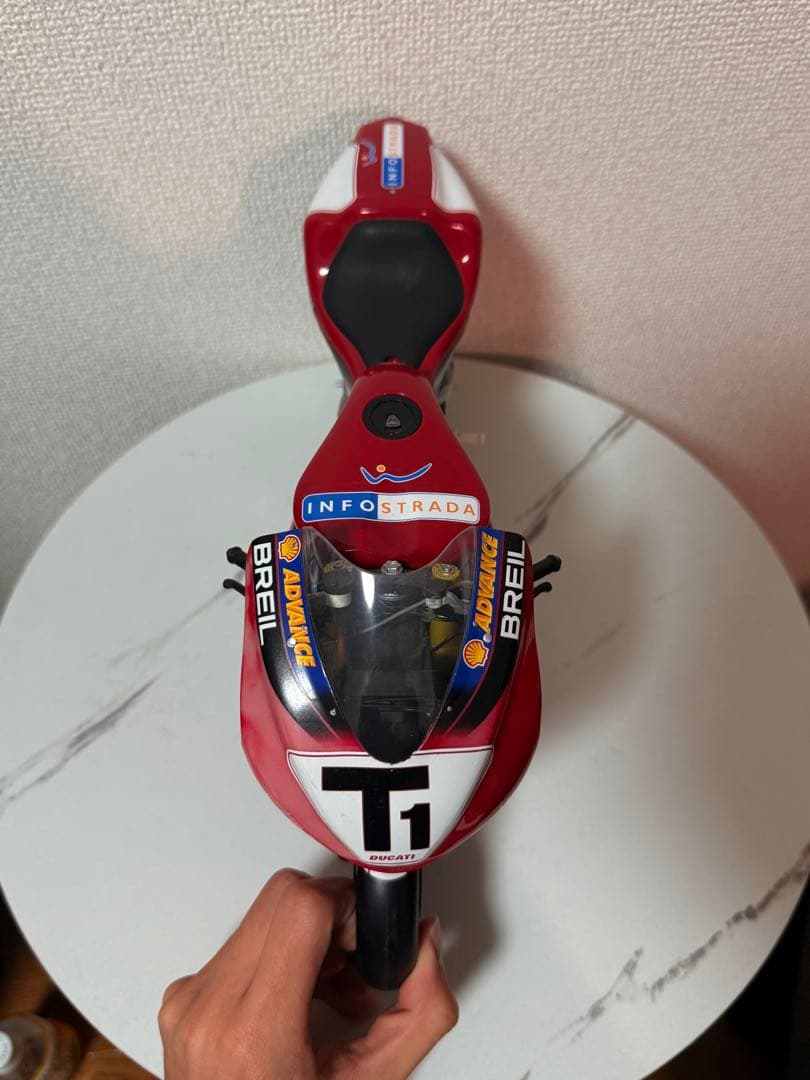 希少・1/6】ドゥカティ Desmosedici GP3 金属製模型 - メルカリ