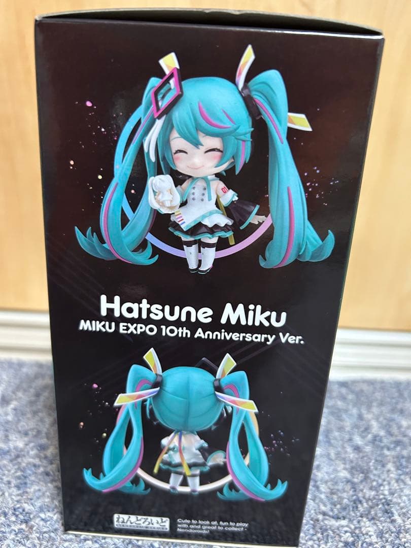 初音ミク　10th ねんどろいど　フィギュア