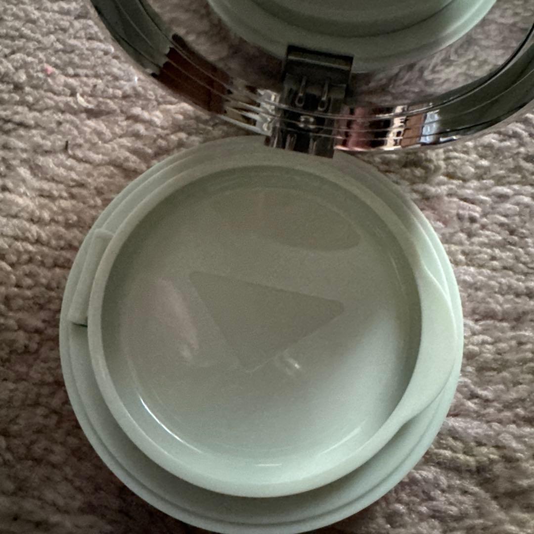 【値下げ】PRADA AUGMENTED SKIN クッションファンデーション