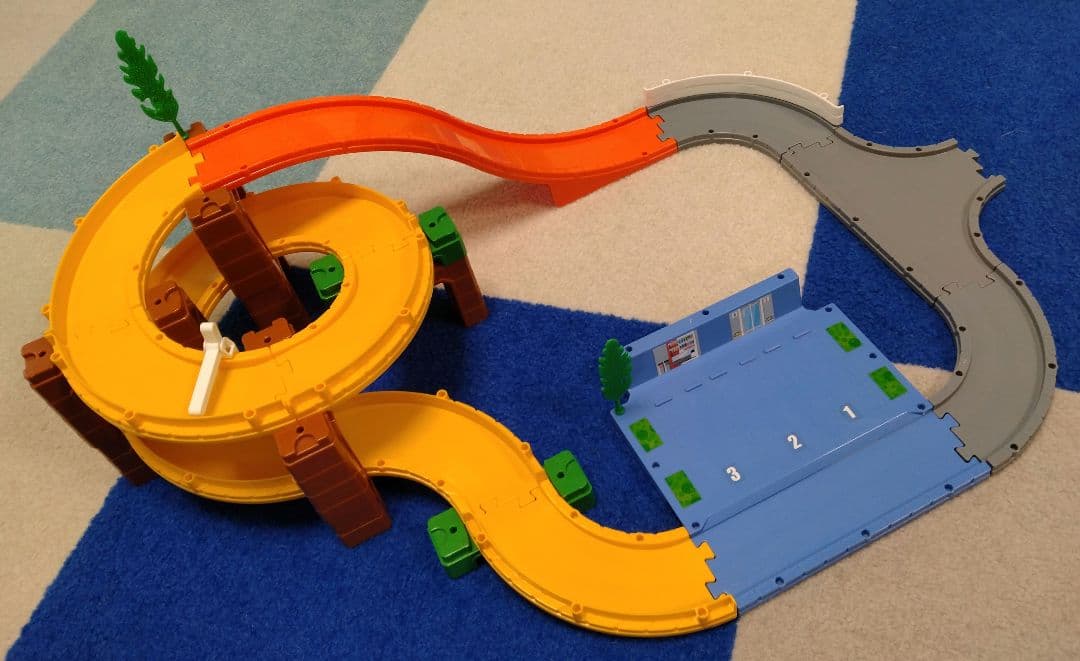 トミカ どうろセット マウンテン オフロード 全18セット - メルカリ