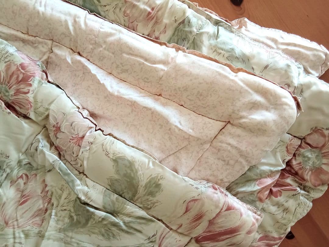 真綿掛け布団　ダブル　シルク真綿100%　花がら