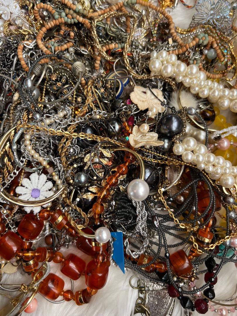 ユニークなアクセサリーコレクション4,6kg