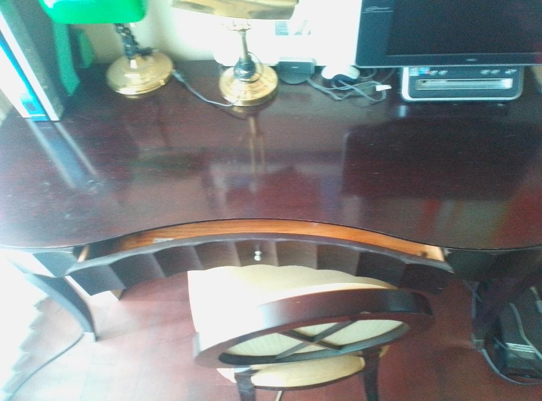 机　バーバラバリーデザイン　伐採禁止マホガニー製