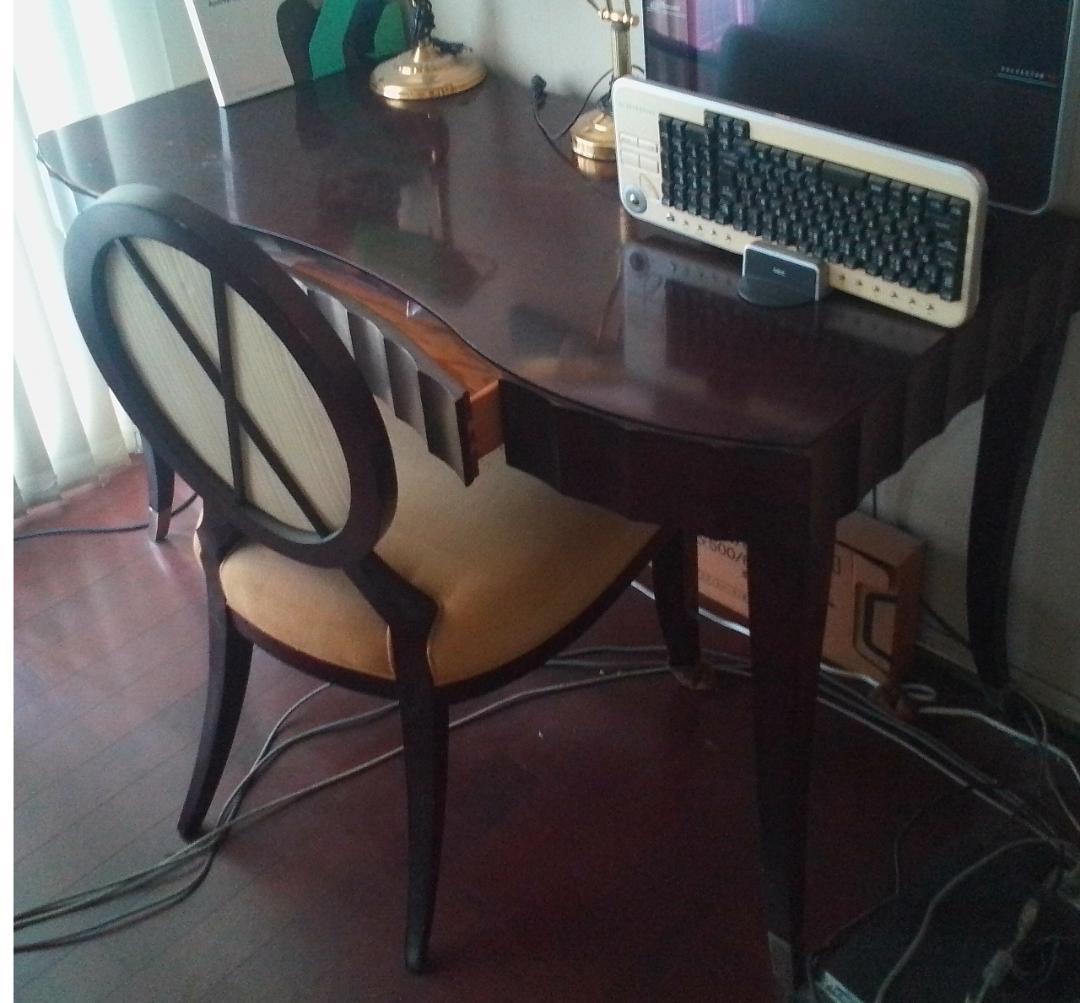 机　バーバラバリーデザイン　伐採禁止マホガニー製