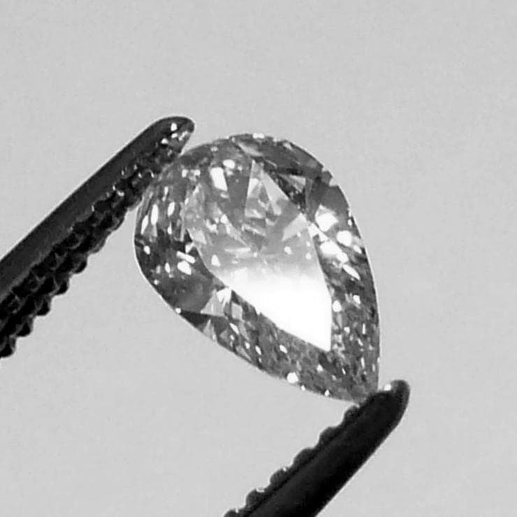 0.385ct ペアシェイプ ダイヤモンド