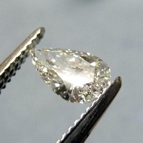 0.385ct ペアシェイプ ダイヤモンド