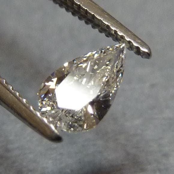 0.385ct ペアシェイプ ダイヤモンド