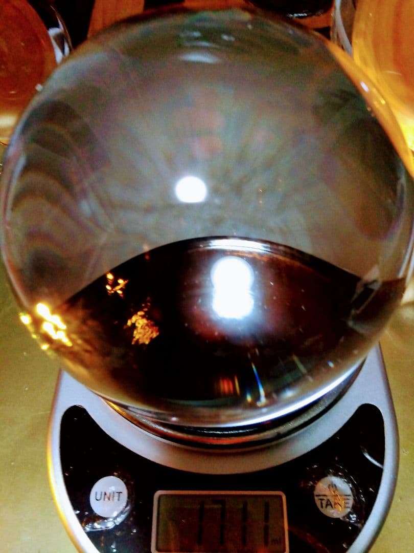 超綺麗＆超豪華.特大.水晶玉の置物.直径11センチ位.木製台座付きます