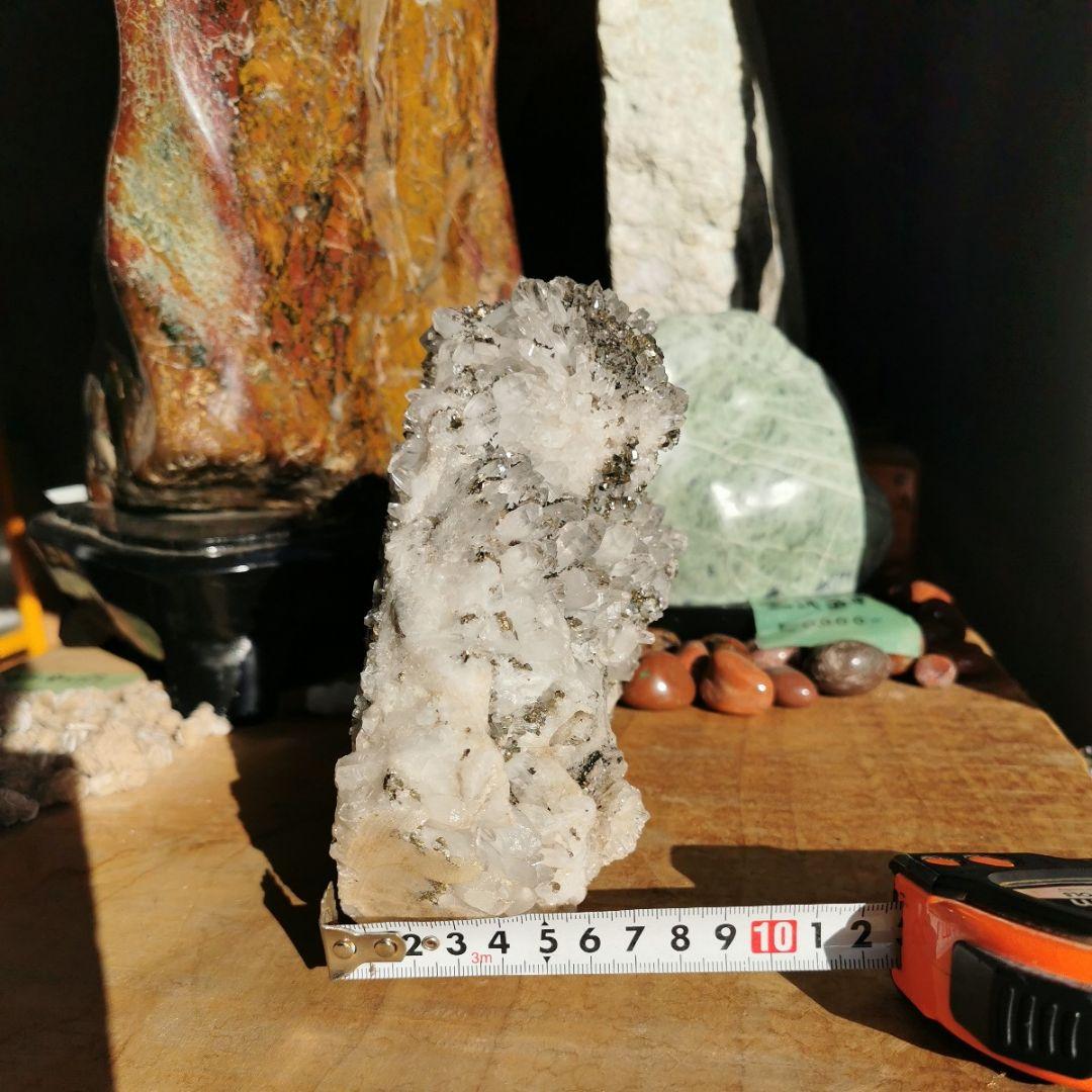 水晶&パイライトクラスター　2.3キロ　鑑賞石　石　置物　オブジェ　インテリア