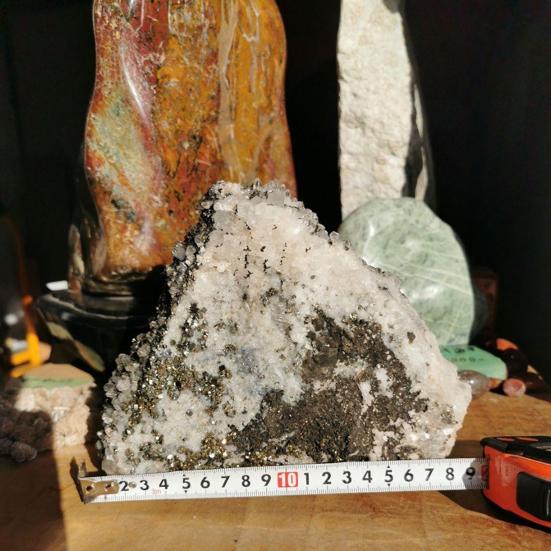水晶&パイライトクラスター　2.3キロ　鑑賞石　石　置物　オブジェ　インテリア