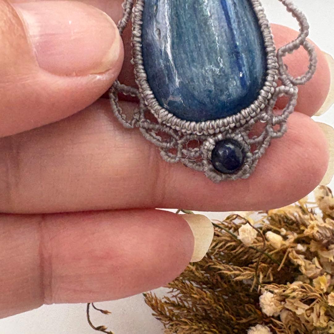 カイヤナイト×ラピスラズリ×アクアマリンビーズのマクラメネックレス
