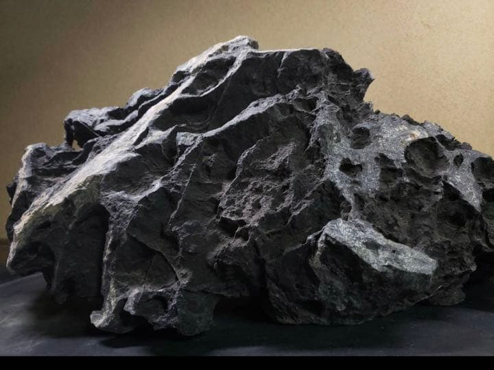 揖斐白倉谷真黒石 ウブ 23kg - メルカリ