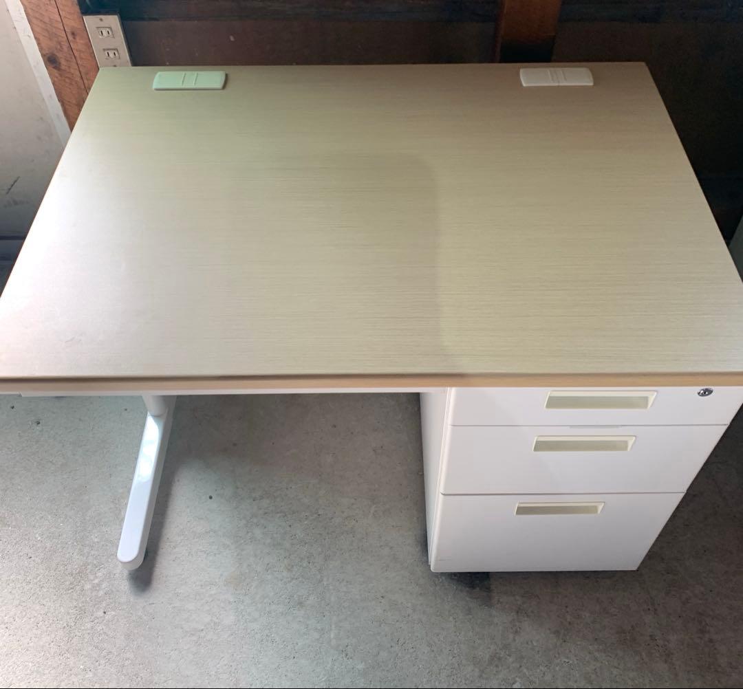 事務机 スチール製 片袖 鍵無し 引取限定