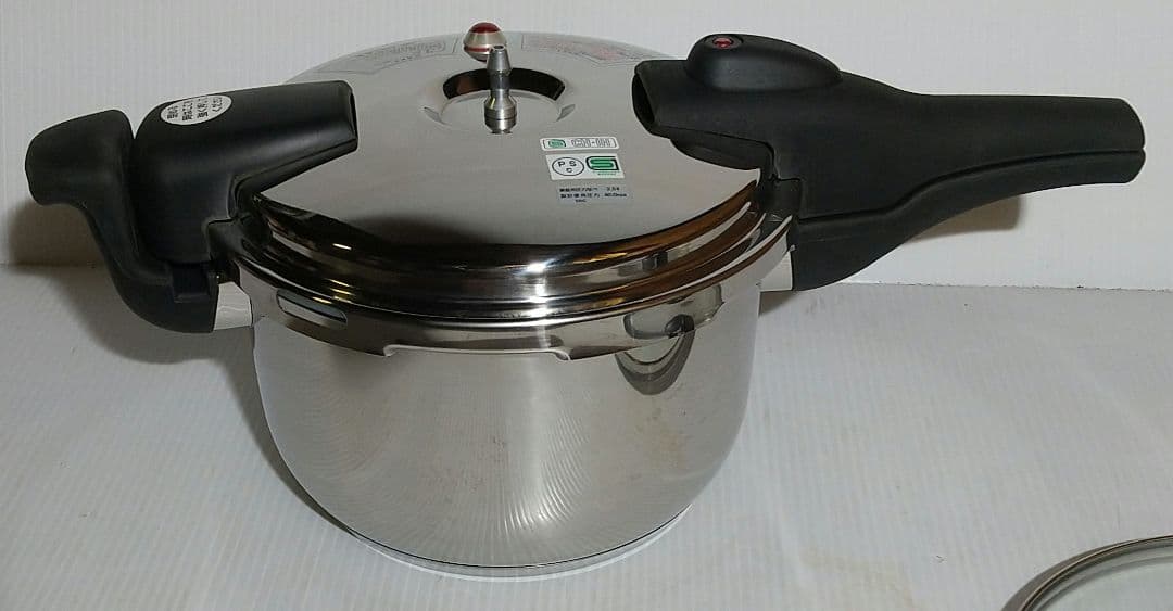 アルティアーノ 圧力鍋 新品 18-8 3.5L １台6役