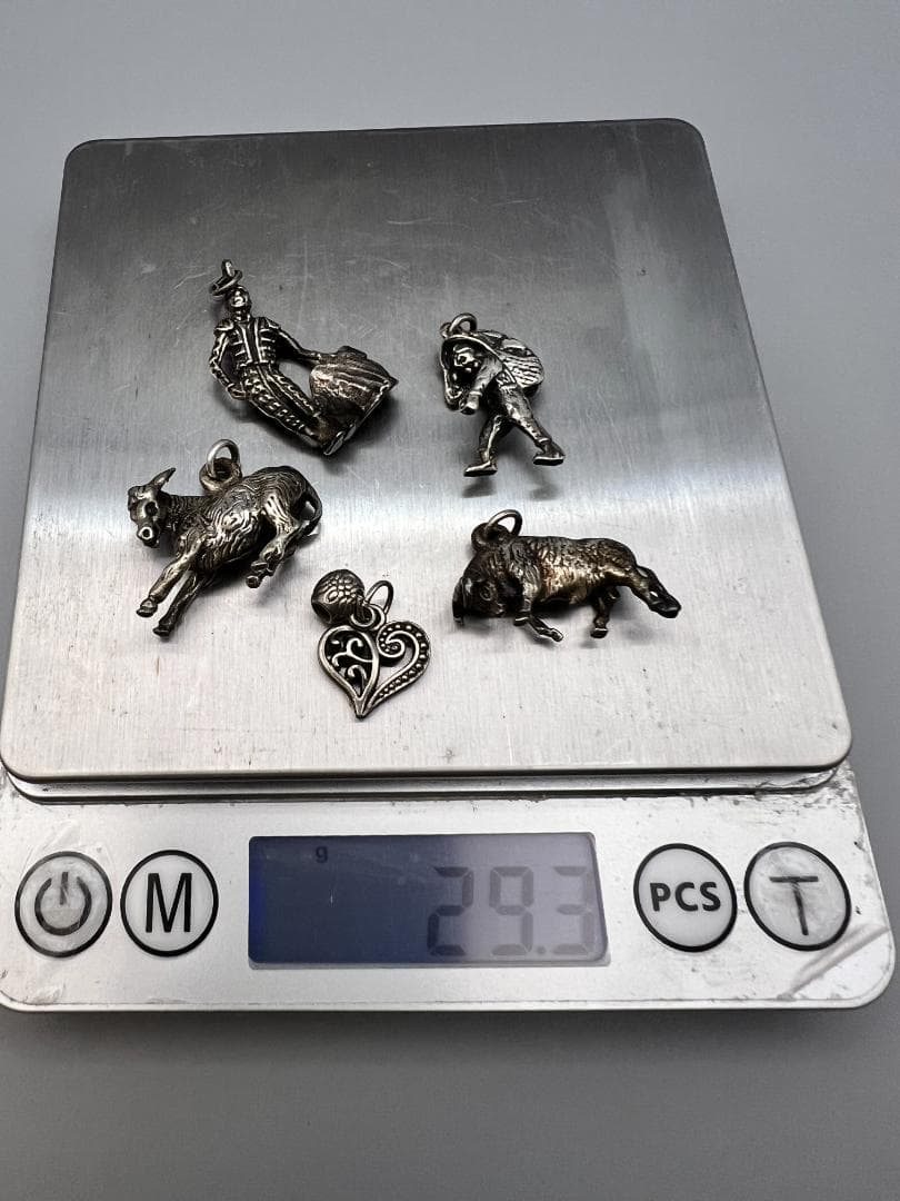 【海】銀製　ペンダント　闘牛士　ロバ　牛文など　５点　重量約２９ｇ　アンティーク