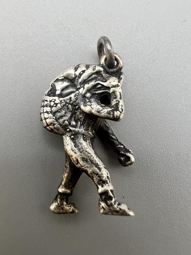 【海】銀製　ペンダント　闘牛士　ロバ　牛文など　５点　重量約２９ｇ　アンティーク