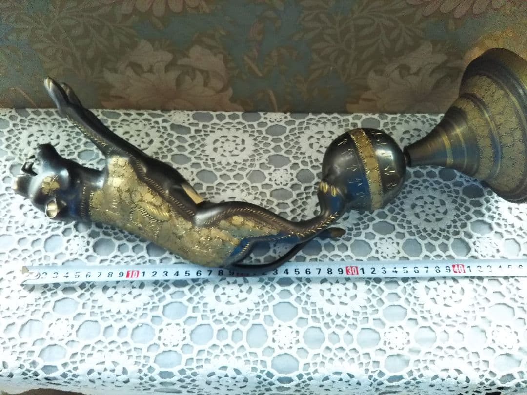 真鍮 豹の置物 ヒョウ柄　ジャガー　車