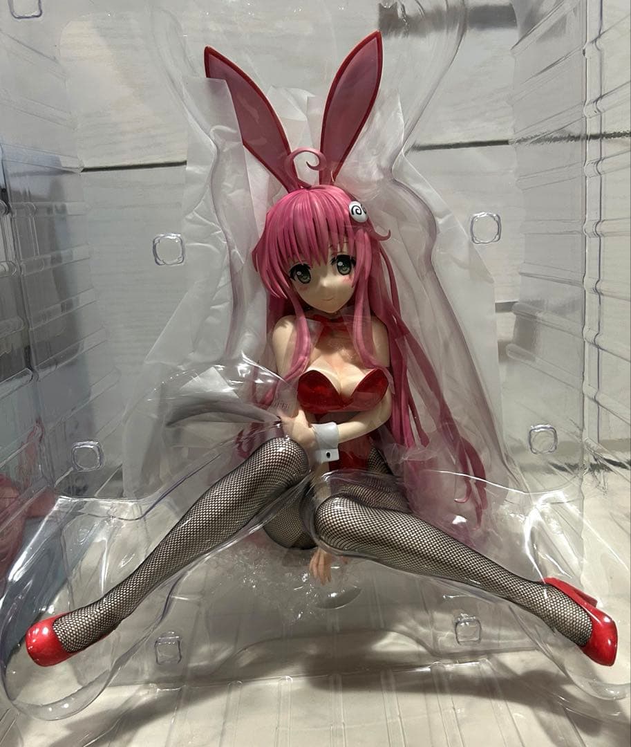 入手困難　超希少　ララ バニーVer. フィギュア