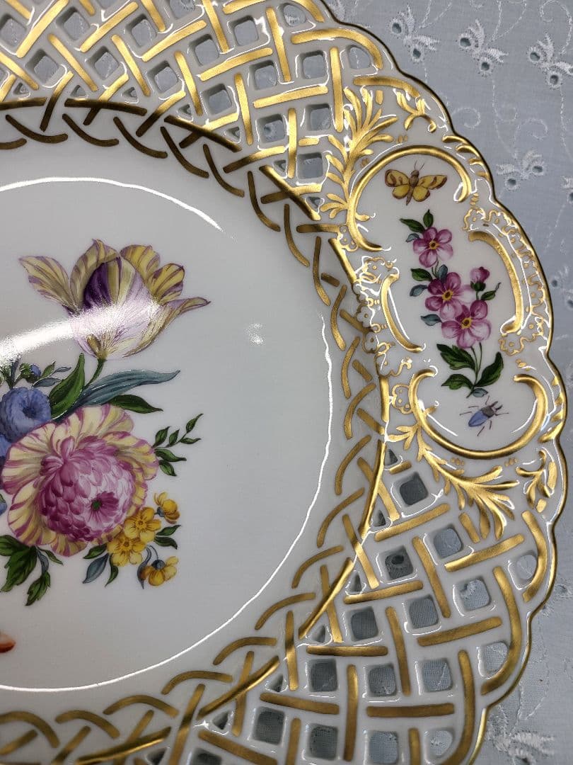 美品✨レア✨ロイヤルコペンハーゲン　サクソンフラワー 透かし プレート 皿 花