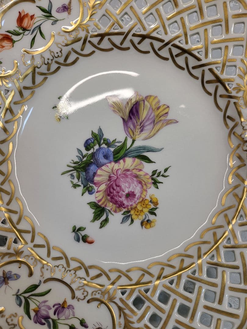 美品✨レア✨ロイヤルコペンハーゲン　サクソンフラワー 透かし プレート 皿 花